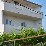 דירה Calypso