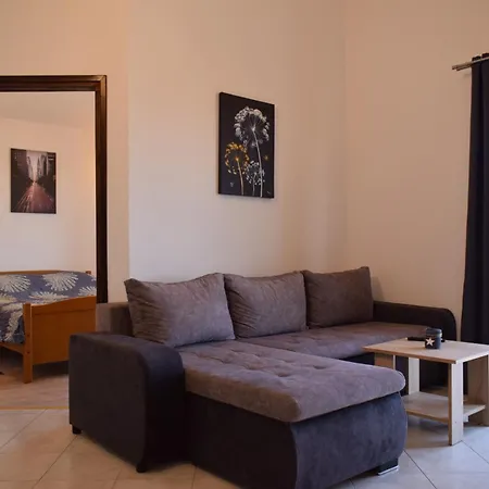 Calypso Apartament *