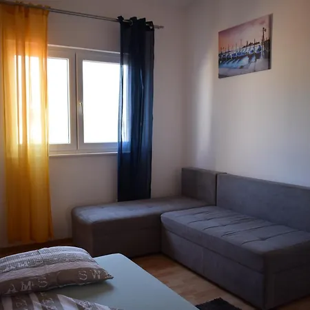 Calypso Apartament *