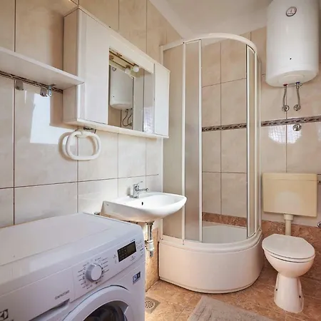 Calypso Apartament *