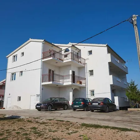 Апартаменты Calypso Каштела